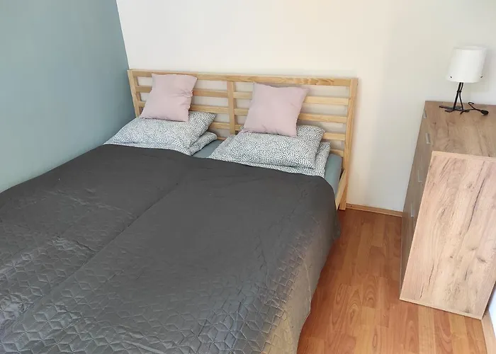 Budawesthouse アパート ブダケスィ